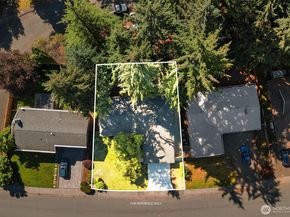 11903 NE 142nd Place, Kirkland WA 98034