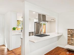 11903 NE 142nd Place, Kirkland WA 98034