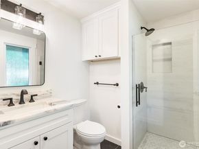 11903 NE 142nd Place, Kirkland WA 98034