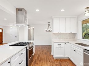 11903 NE 142nd Place, Kirkland WA 98034