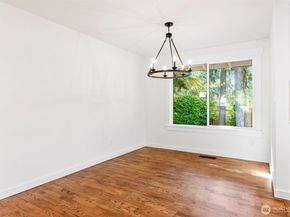 11903 NE 142nd Place, Kirkland WA 98034
