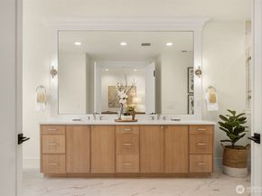 10415 SE 13th Street, Bellevue WA 98004