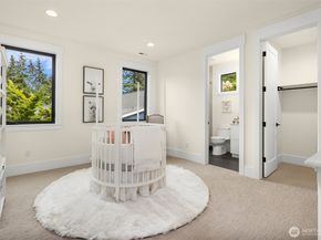 10415 SE 13th Street, Bellevue WA 98004