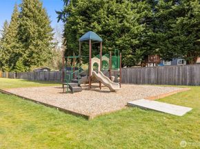 12211 SE 59th Street 61, Bellevue WA 98006