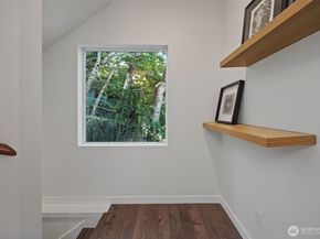 9007 Sand Point Way NE, Seattle WA 98115