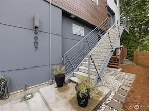 9007 Sand Point Way NE, Seattle WA 98115