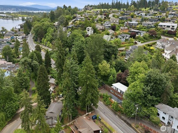 9007 Sand Point Way NE, Seattle WA 98115