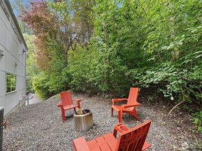 9007 Sand Point Way NE, Seattle WA 98115