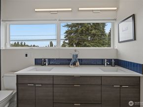 9007 Sand Point Way NE, Seattle WA 98115