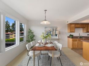 11630 100th Avenue NE B319, Kirkland WA 98034