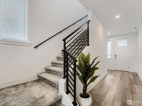 24503 NE 18th Street, Sammamish WA 98074