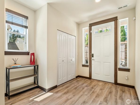 17415 3rd Avenue SE, Bothell WA 98012