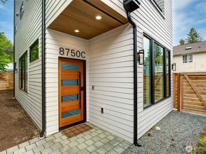 8750 13th Avenue NW C, Seattle WA 98117