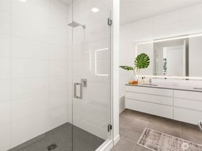 10232 NE 10th Street 1807, Bellevue WA 98004
