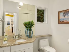 Undisclosed Address #2531459, Mercer Island WA 98040