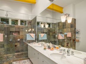 Undisclosed Address #2531459, Mercer Island WA 98040