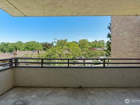 10823 Glen Acres Drive S B, Seattle WA 98168