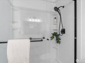 10823 Glen Acres Drive S B, Seattle WA 98168