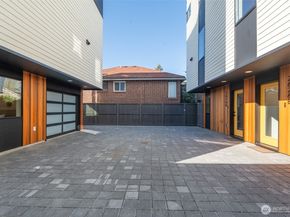 2626 58th Avenue SW B, Seattle WA 98116