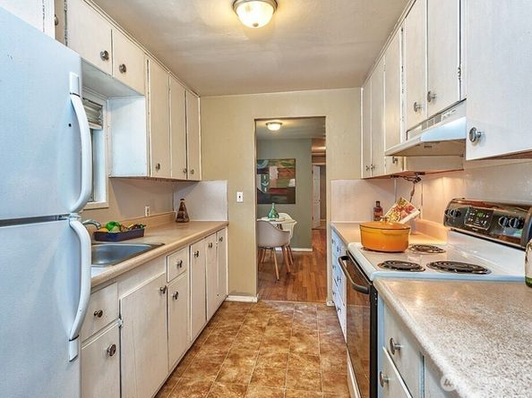 22910 Edmonds Way, Edmonds WA 98020