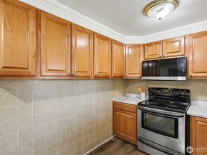 10615 1st Avenue S, Seattle WA 98168