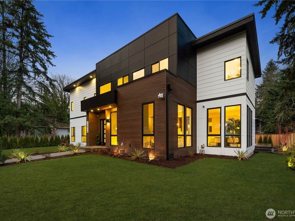 10416 130th Avenue NE, Kirkland WA 98033