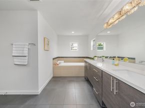 3916 148th Street SW, Lynnwood WA 98087