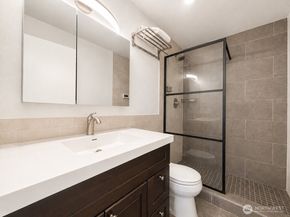 811 126th Place NE A204, Bellevue WA 98005