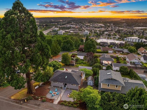 811 Grant Avenue S, Renton WA 98057