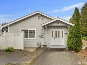 10717 Phinney Avenue N, Seattle WA 98133