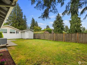 10717 Phinney Avenue N, Seattle WA 98133