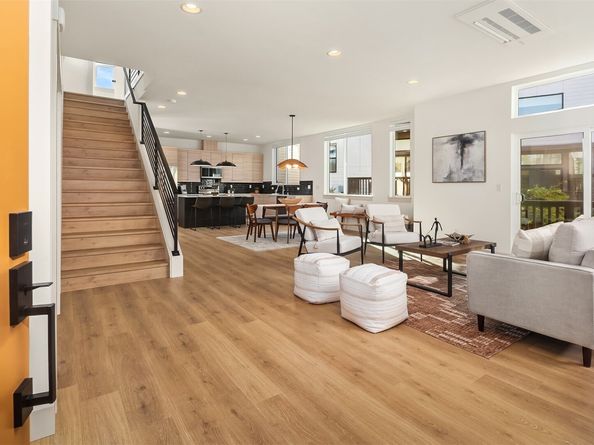 3007 S Dakota St, Seattle WA 98108