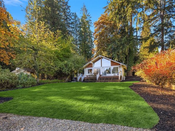 13806 W Lake Kathleen Dr SE, Renton WA 98059