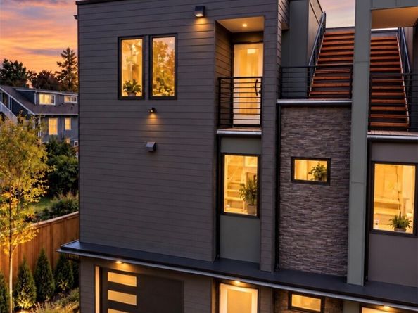 4228 Latona Ave NE B, Seattle WA 98105