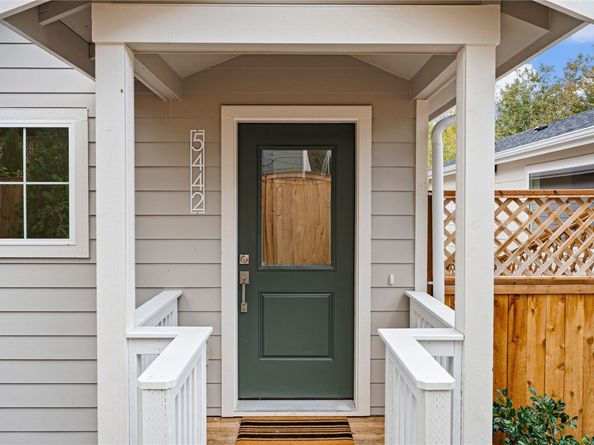 5442 21st Avenue SW, Seattle WA 98106