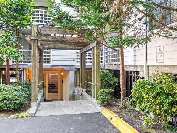 700 N 160th Street A309, Shoreline WA 98133