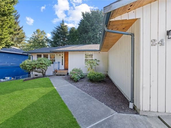 24 74th Street SW, Everett WA 98203