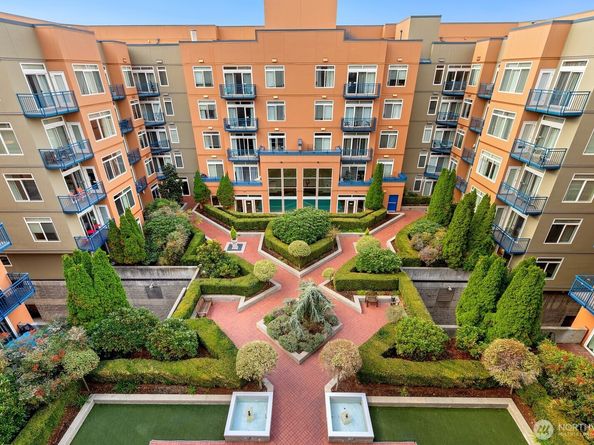 2414 1st Avenue 309, Seattle WA 98121