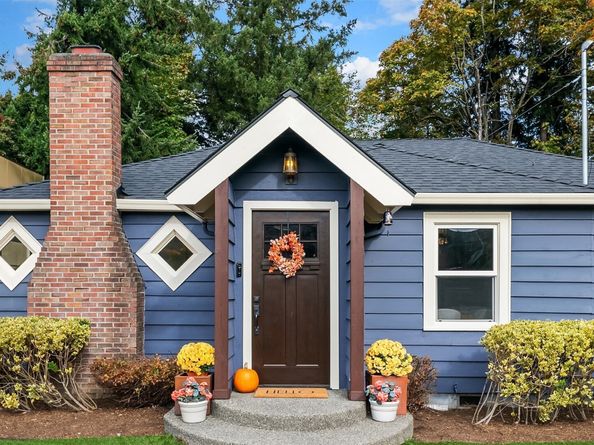 11020 SE 64th Street, Bellevue WA 98006