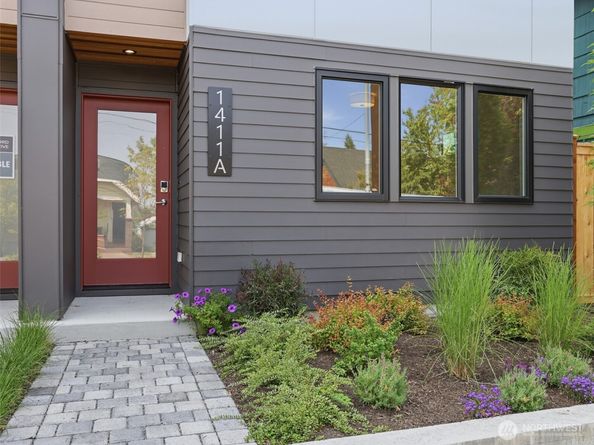 1411 N 48th Street A, Seattle WA 98103