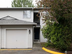 15307 15th Avenue NE 7, Shoreline WA 98155