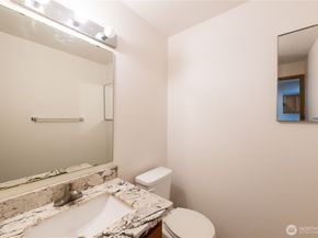 15307 15th Avenue NE 7, Shoreline WA 98155
