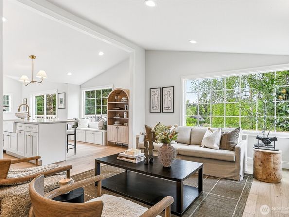 10002 9th Avenue NW, Seattle WA 98177