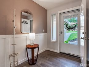 7063 E Nightingale Street, Port Orchard WA 98366