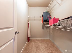 7063 E Nightingale Street, Port Orchard WA 98366