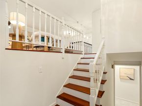 2805 112th Avenue SE, Bellevue WA 98004