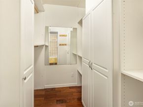 2805 112th Avenue SE, Bellevue WA 98004