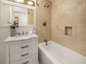 2805 112th Avenue SE, Bellevue WA 98004