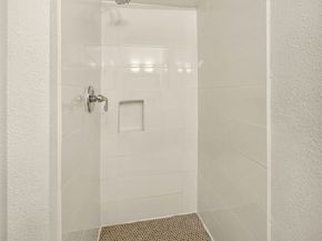 2805 112th Avenue SE, Bellevue WA 98004