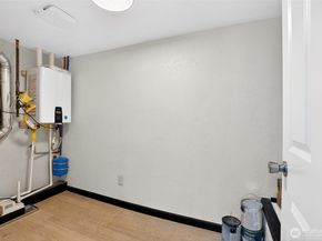 24911 38th Avenue S, Kent WA 98032